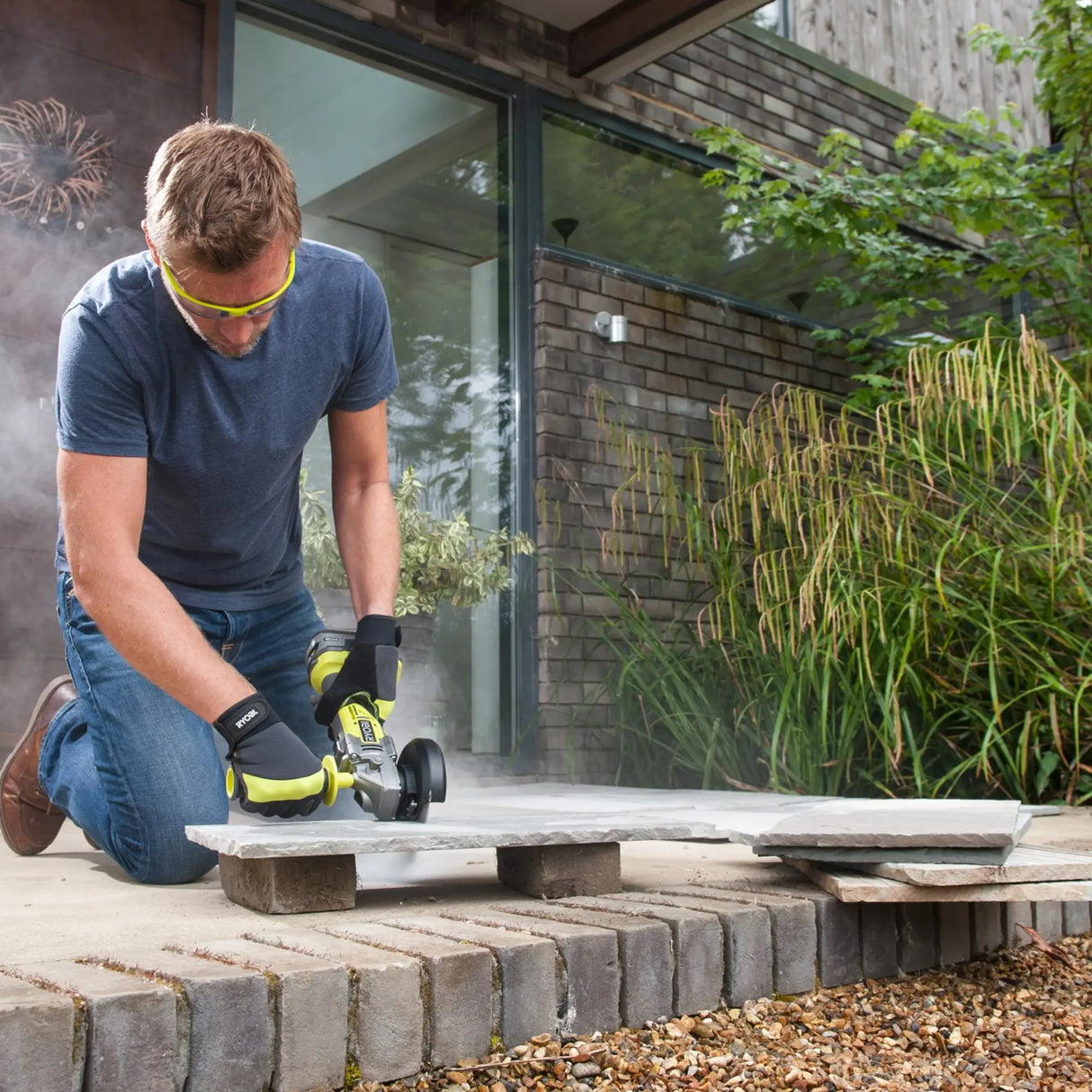 Combo Ryobi RCK183I-242S 18V 2Ah + 4Ah