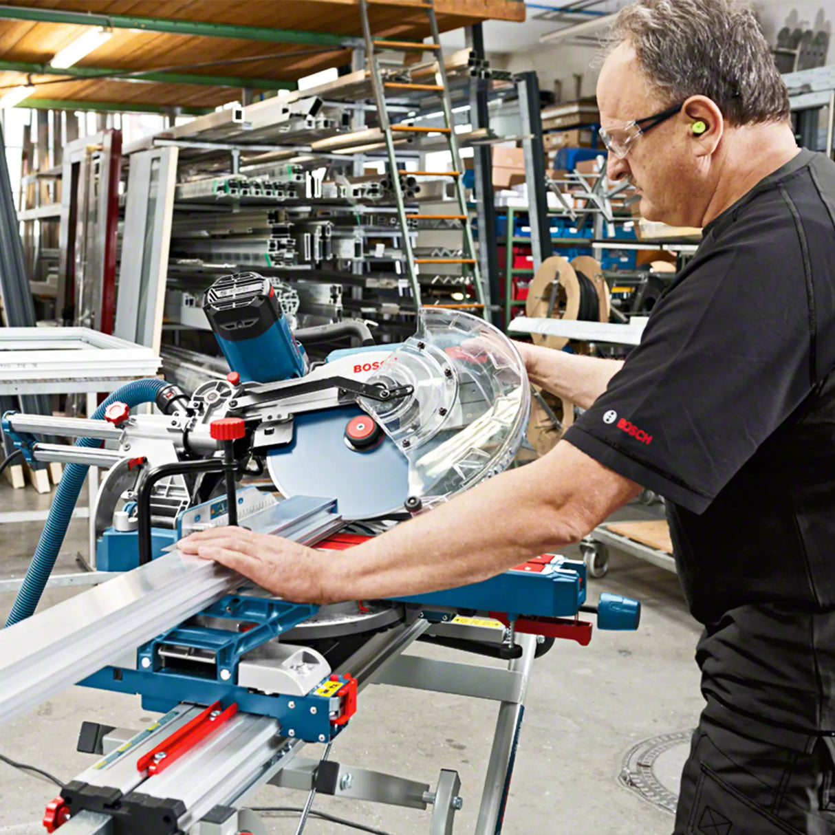 Radial cutting machine Bosch GCM 12 SDE