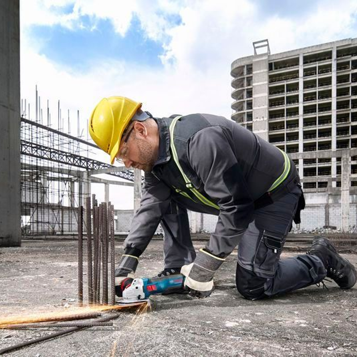 06019N4102 - Grinder Bosch GWS 18V-11 PRO 18V - Image 24