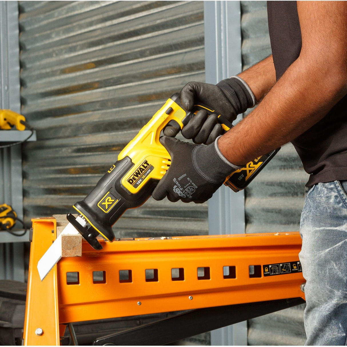 DCS367P2-QW - Reciprocating Saw Dewalt DCS367P2-QW 18V 5Ah BRUSHLESS - Image 6