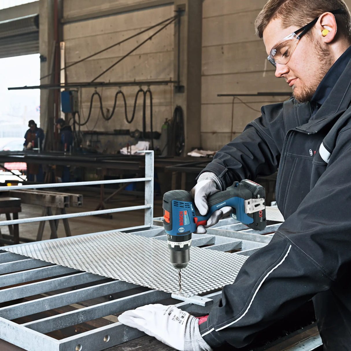 Trapano Avvitatore con Percussione Bosch GSB 18V-65