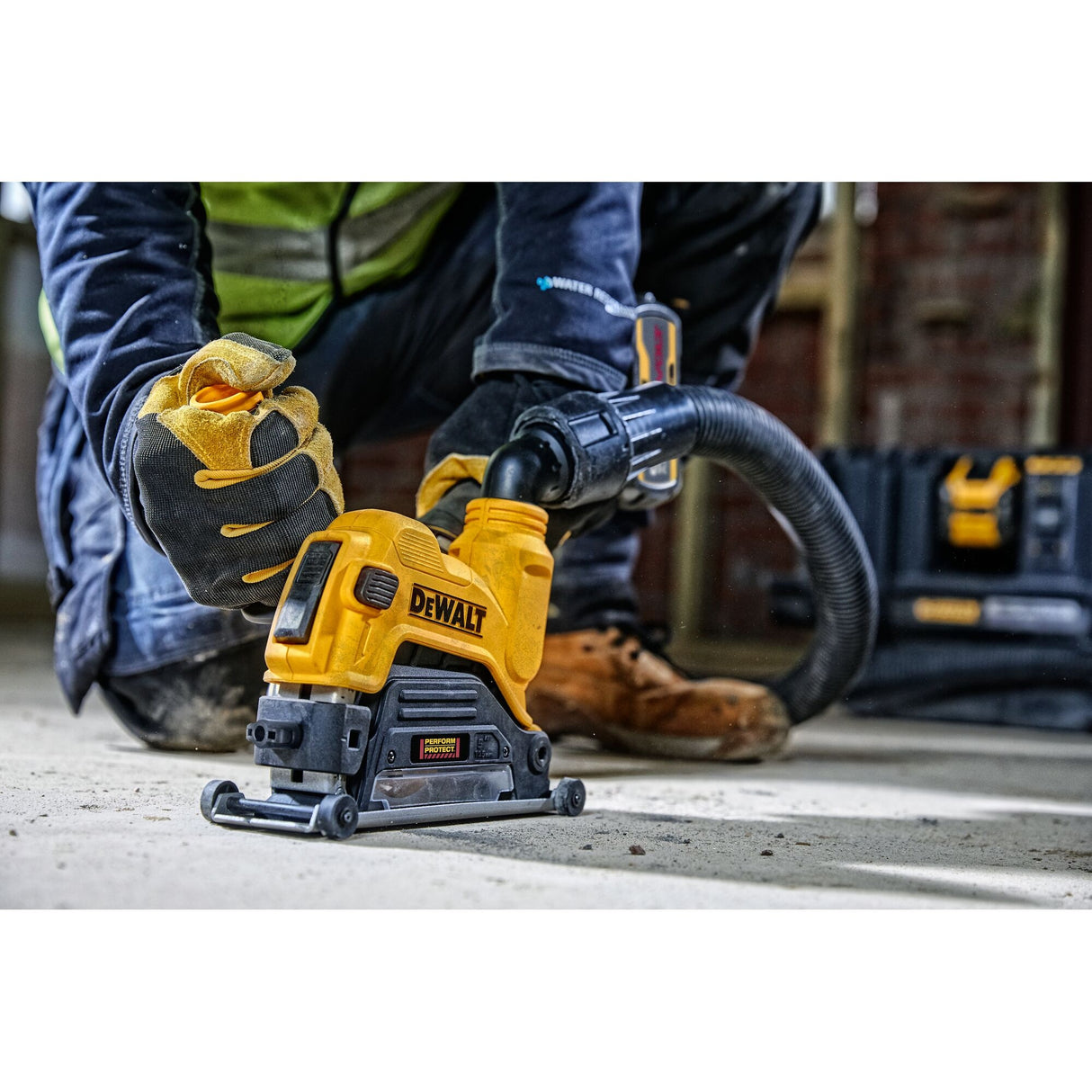 DWE46225-XJ - Protezione da taglio Dewalt DWE46225-XJ per smerigliatrice 125mm - Immagine 9