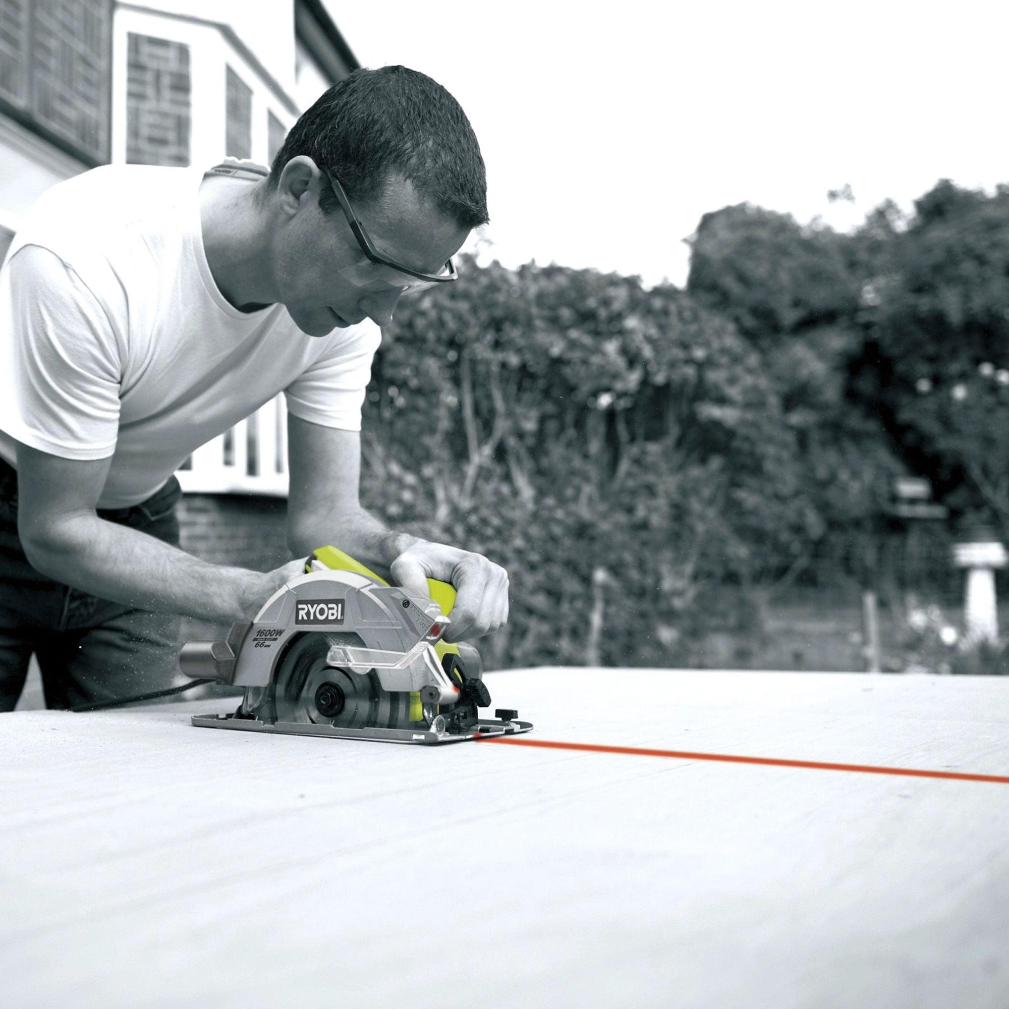 RYOBI RYOBI RCS1600 K 1600W Circular Sega